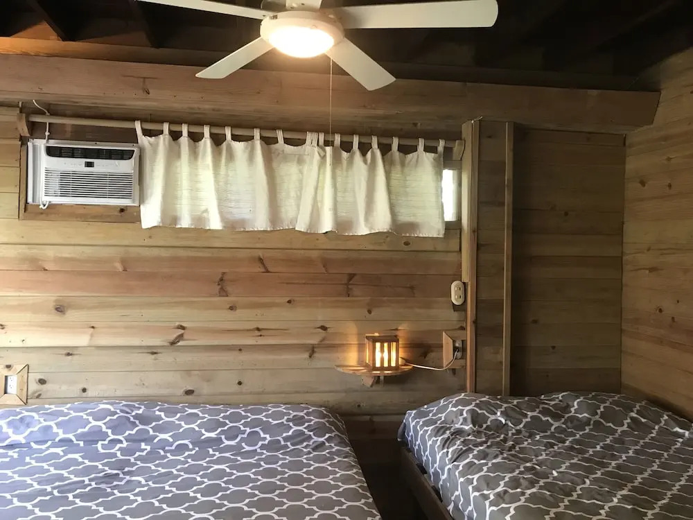 Roatan Bed & Breakfast Apartments