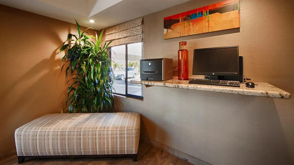 Best Western Plus Anaheim Inn