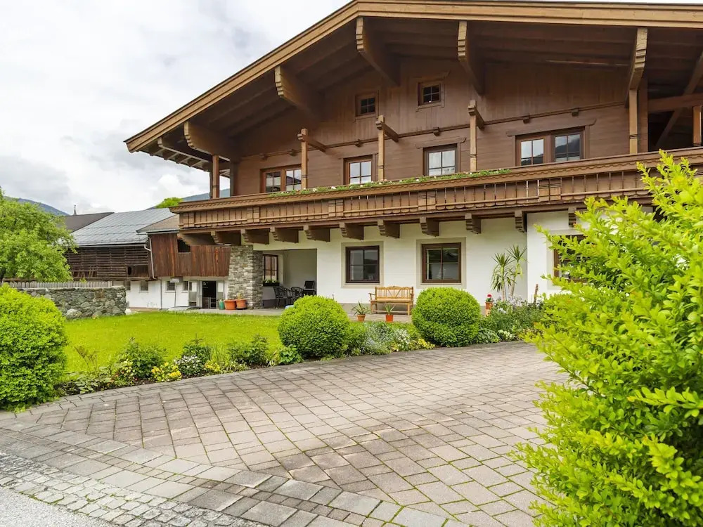 Alluring Apartment in Hollersbach im Pinzgau With Balcony