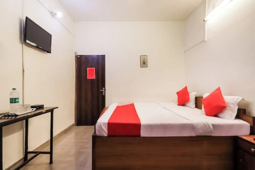 Goroomgo Woodstock Homestay