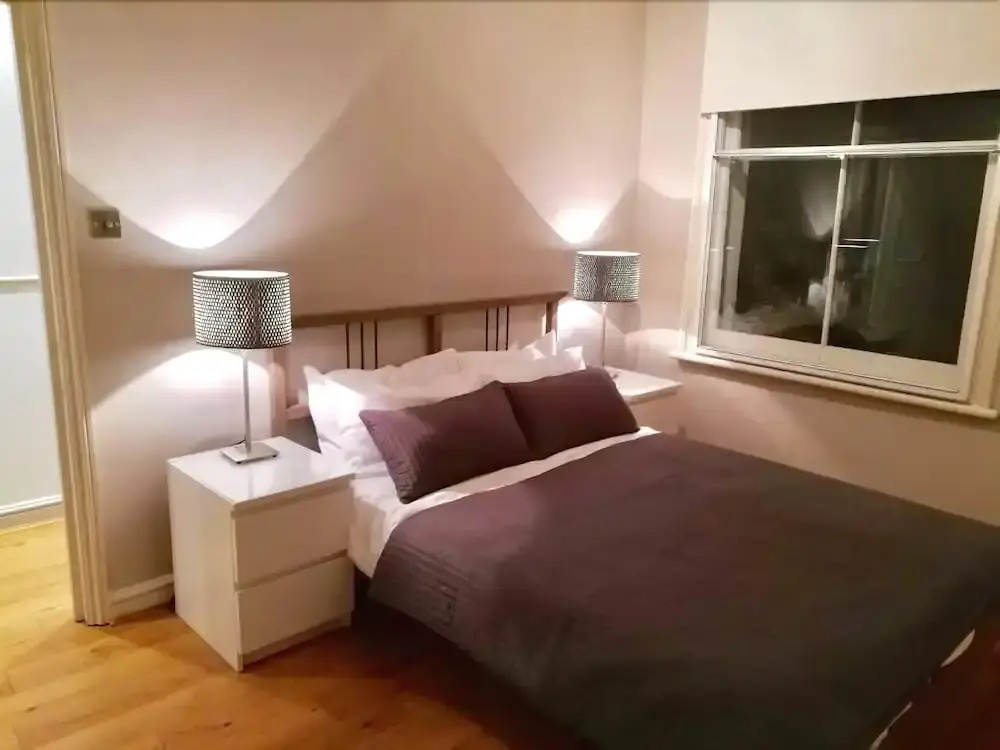 2 Bed Earls Court Hfs14