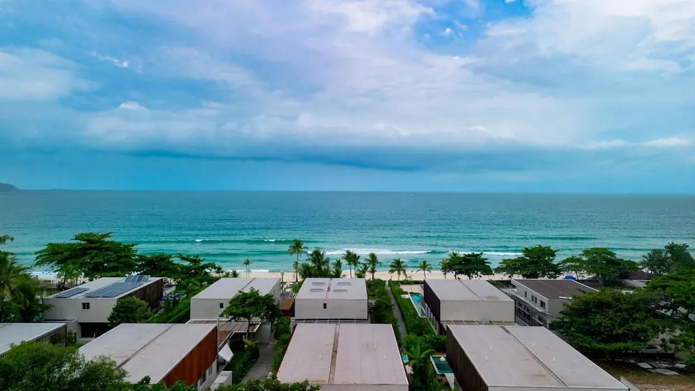 Casa com rea Gourmet a 350m da Praia de Maresias
