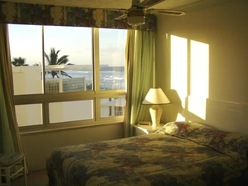 Anglesea Beachfront Court Holiday Units