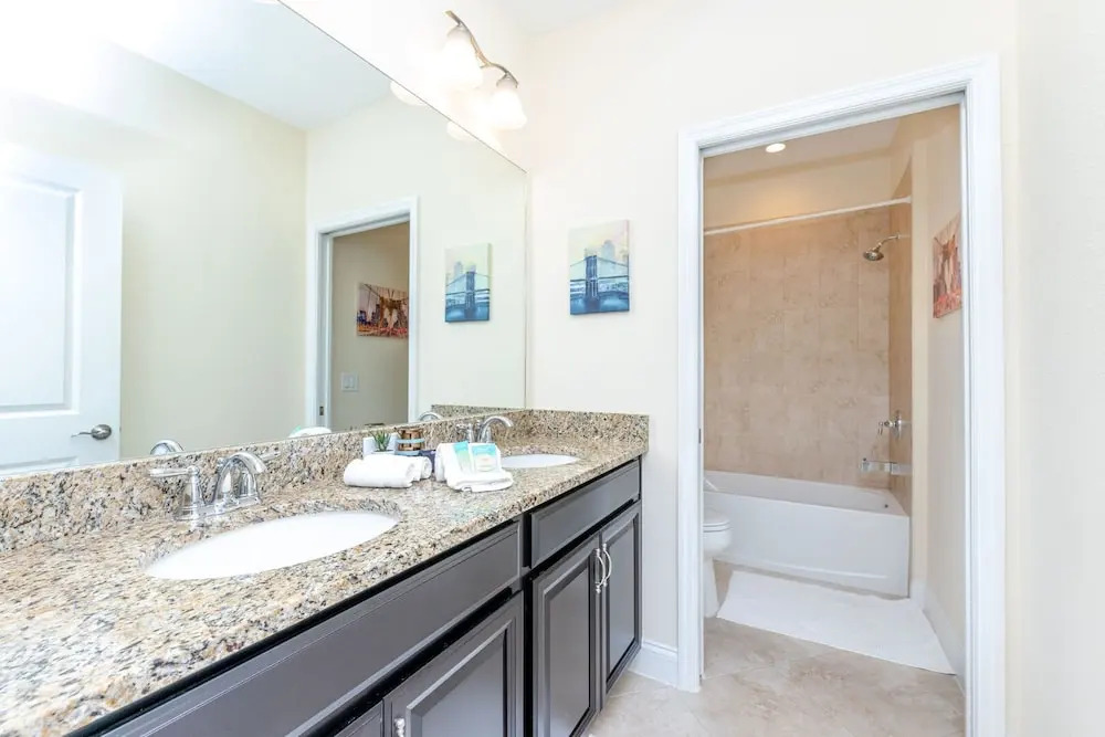 Luxury Town home With Pvt Pool in Resort near Disney