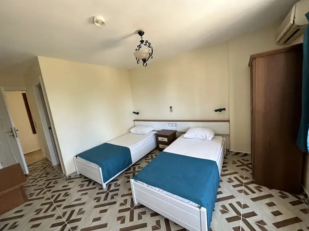 Era Holiday Hotel