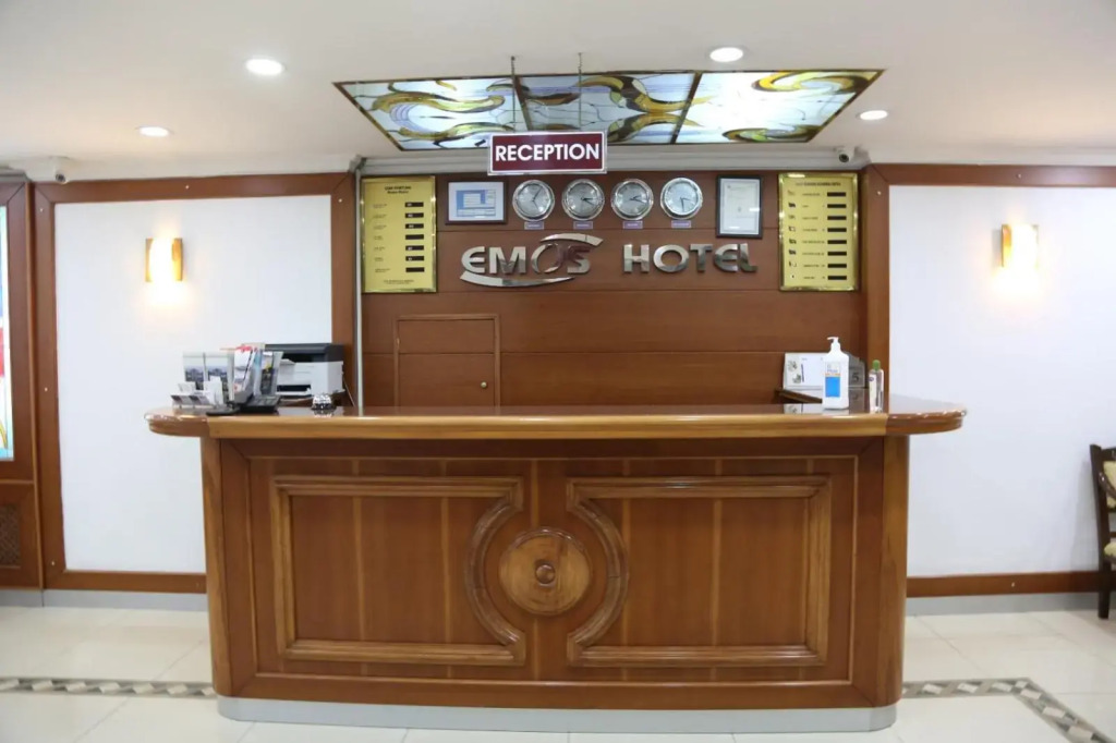 EMOS HOTEL