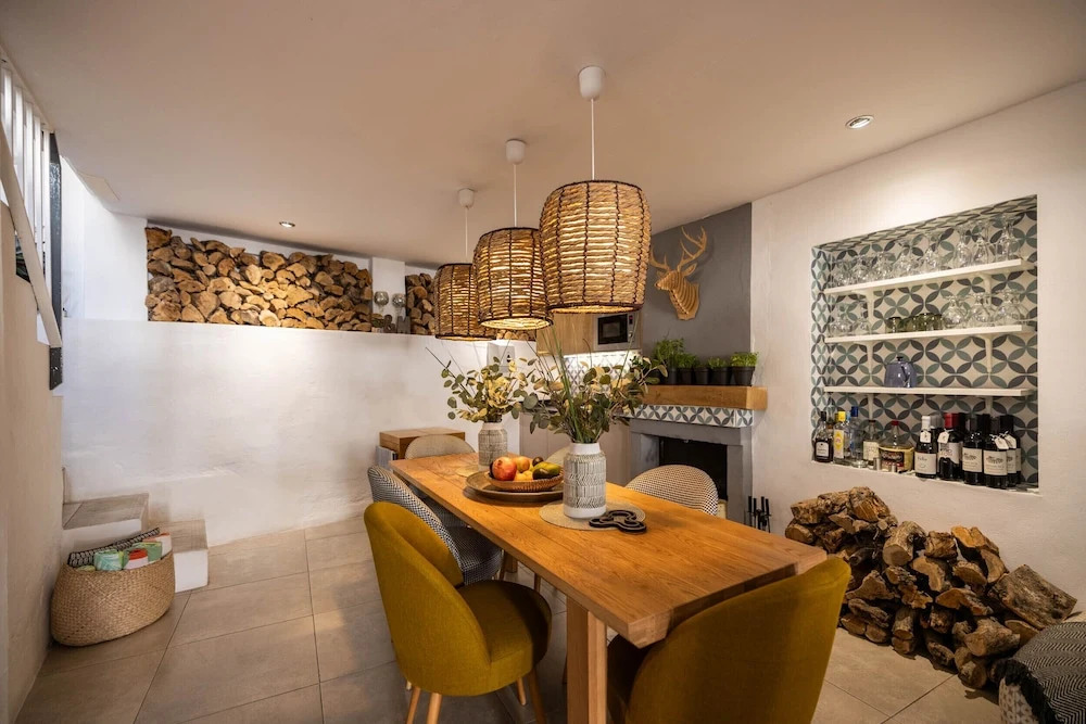 Olive & Ivy Guest House