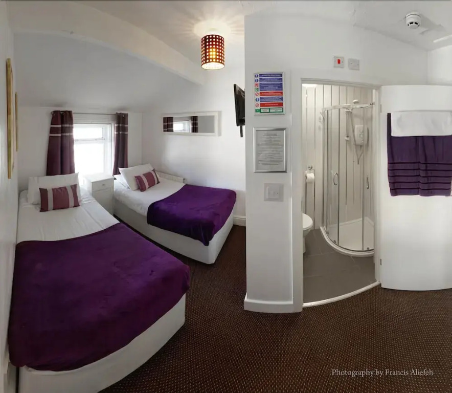 Ardern Hotel