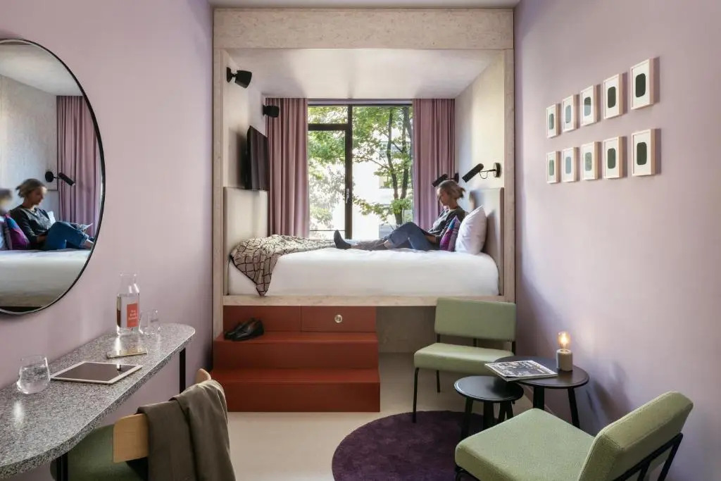 hotel emma next