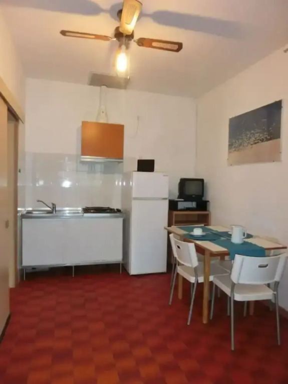 Comfy villa with garden and parking
