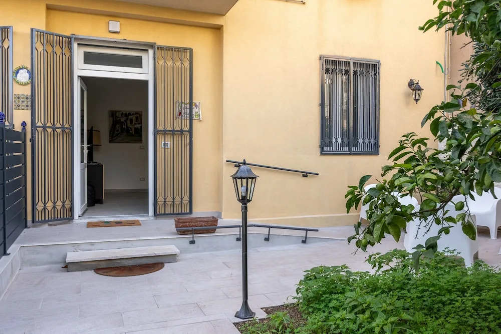 Casa Mimmo With Garden by Wonderful Italy