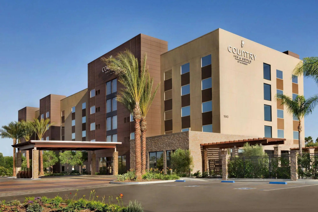 SunCoast Hotel Anaheim, Tapestry Collection by Hilton