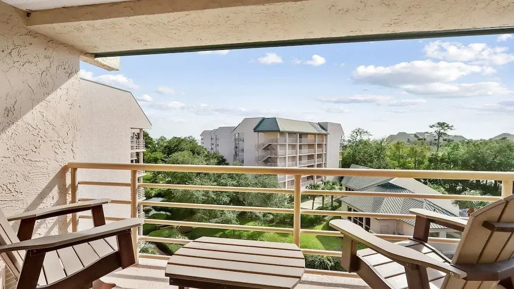 2515 Mare 2 Bedroom Condo