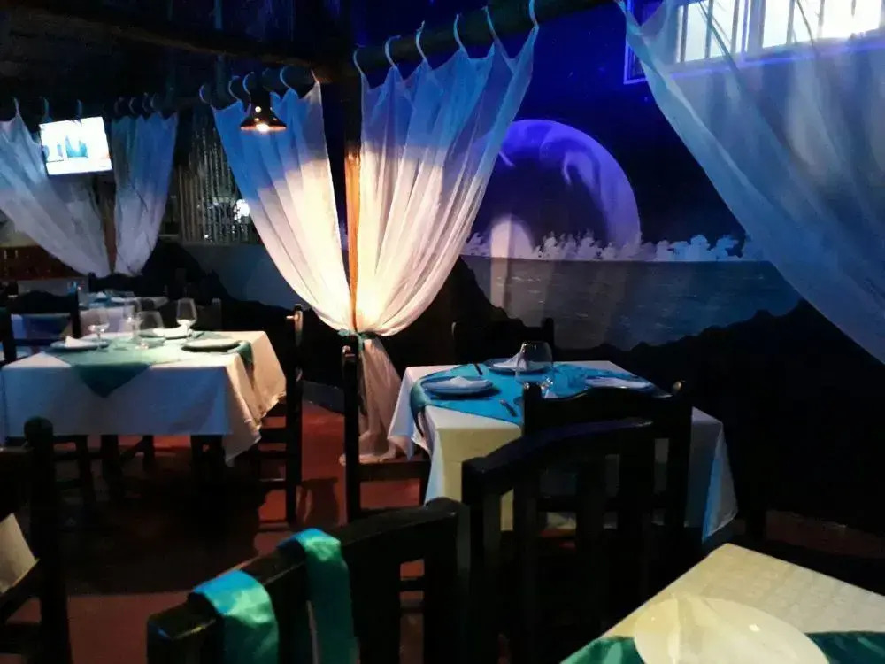 Luz de Luna Hotel & Spanish Restaurant