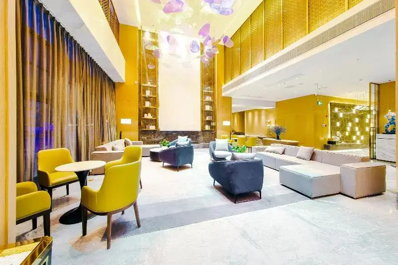 Xinyi Central Orange Crystal