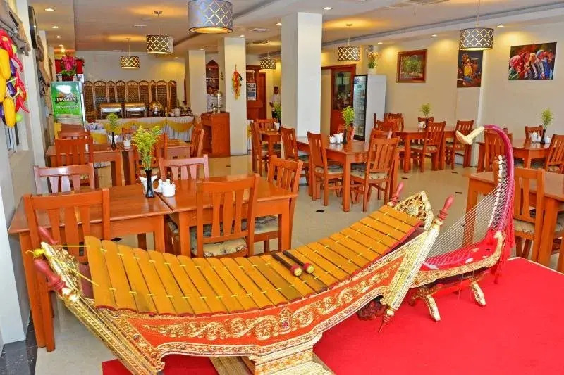 Gold Yadanar Hotel
