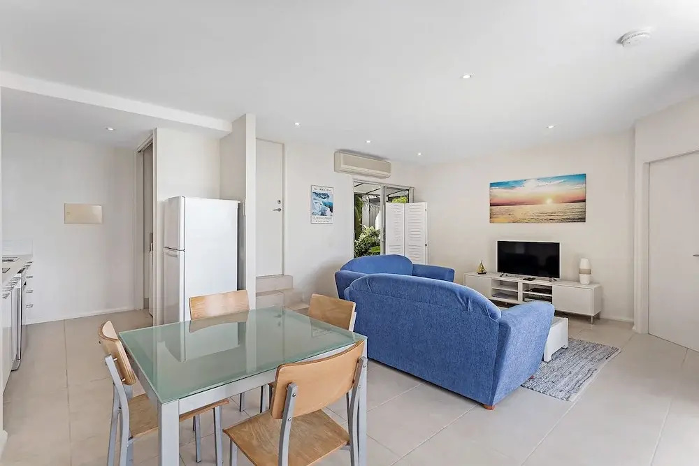 Mirage, 24A Gloucester Street