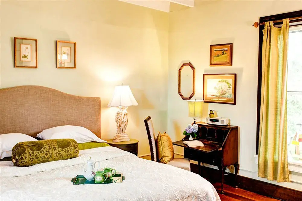 High Meadows Vineyard Inn