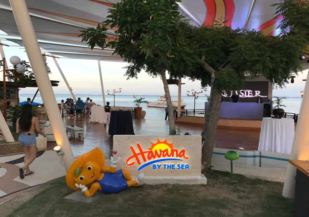 Jpark Island Resort & Waterpark Cebu