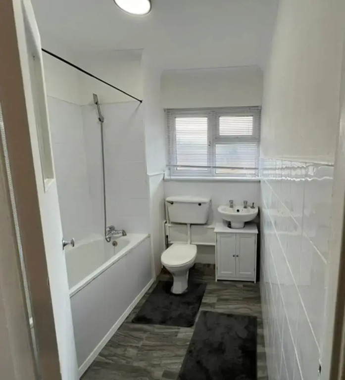 Charming London Apartment Near Attractions