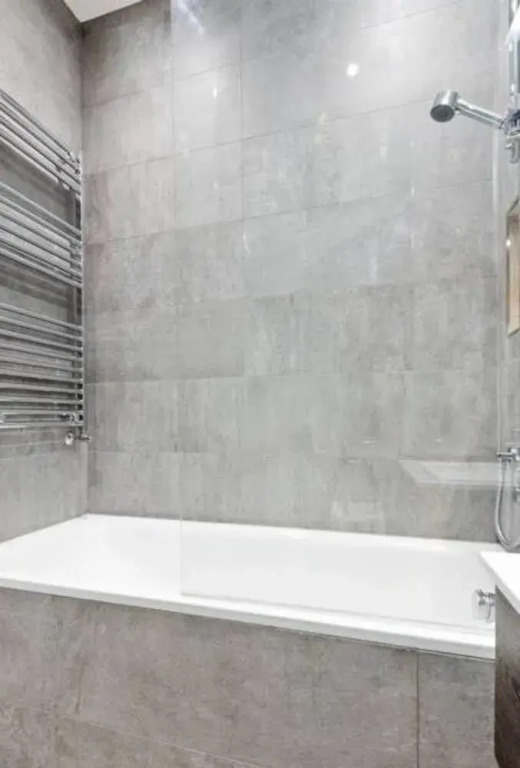 Oxford Circus Luminous Gem, Sleeps 4
