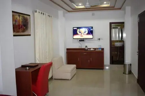 Hotel Akanksha Palace