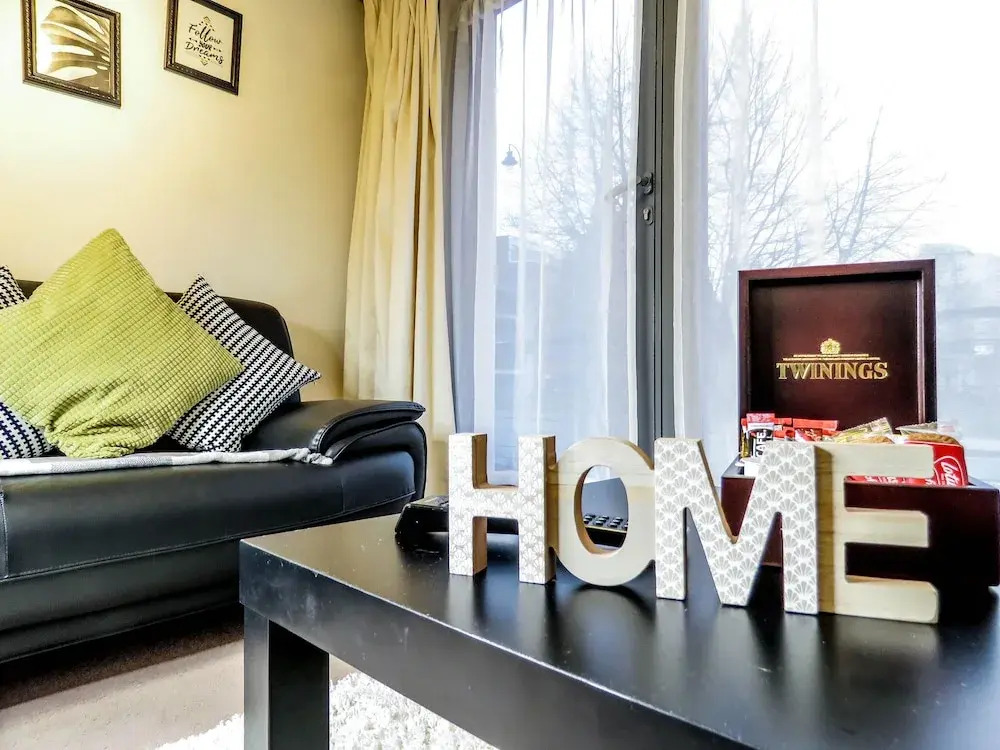 Tudors Esuites Skyline City Apartment