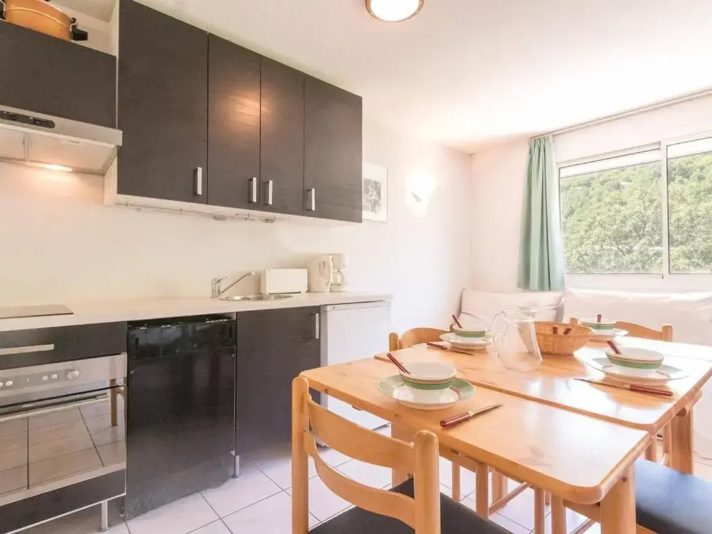 Appartement Briançon, 2 pièces, 6 personnes - FR-1-330C-16