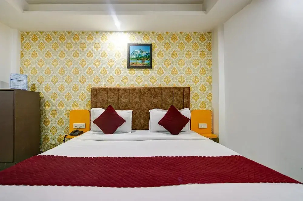Hotel Kelvish Plaza-Delhi Airport