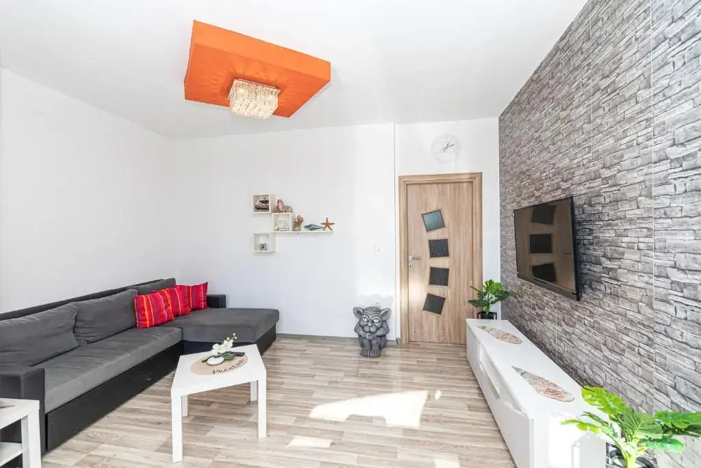 Apartment Marino