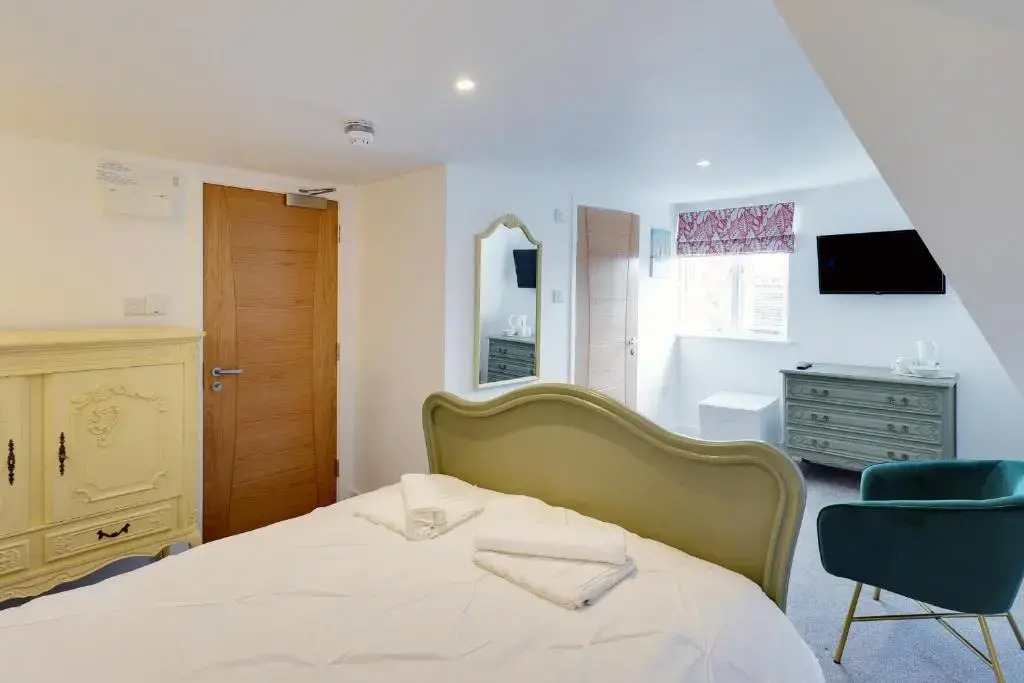 Master accommodation suite 10