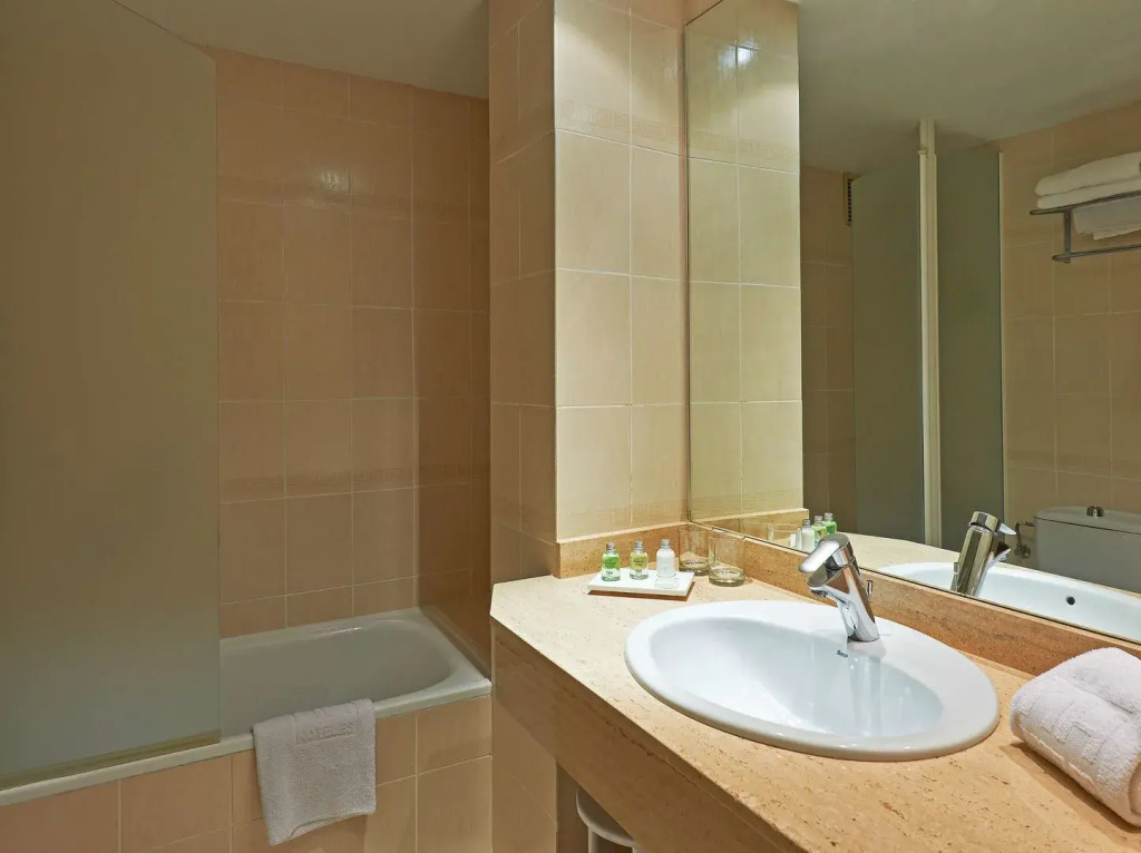 iStay by NH Zaragoza Sport Hotel