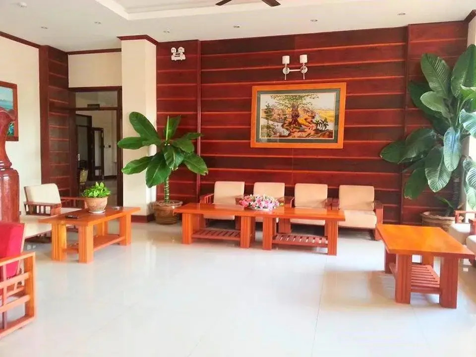 Double Lotus Hotel