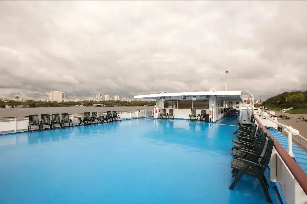 Hotel Flotel M.s. Radischev