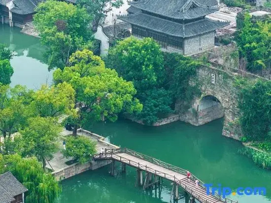 Yanguan Chaolezhicheng Shuishi Hotel