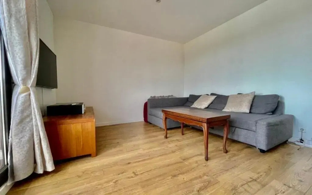 "Chez Jules" Spacious apt with 2 balconies in Marseille