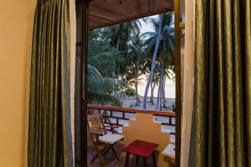 Riveli Retreat Mathiveri