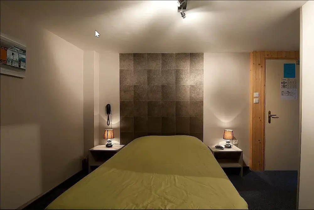Hotel aux Deux Clefs