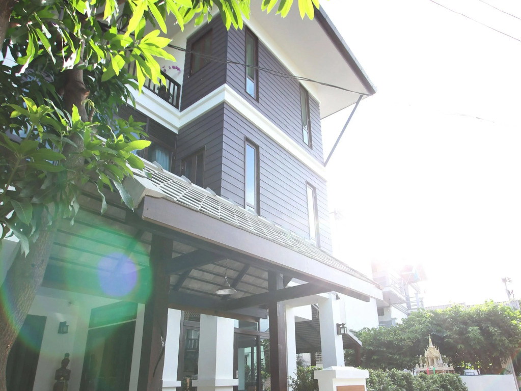 Huen Hug Chiang Mai