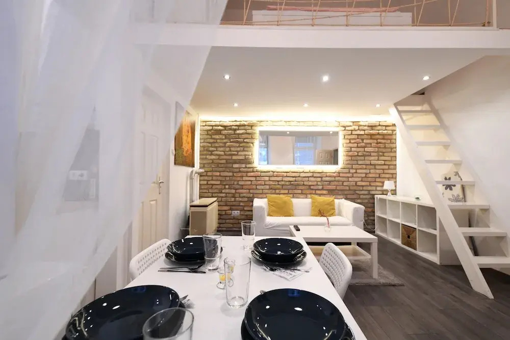 Cosy Flat in Király Street