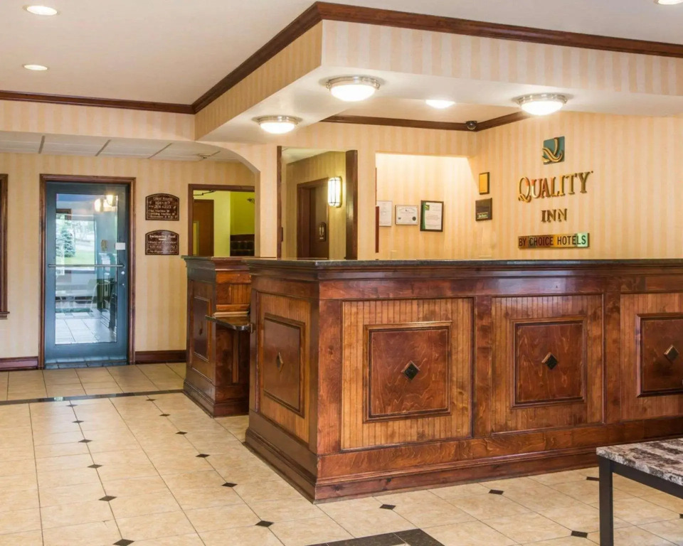 Point Hotel Queensbury - Lake George