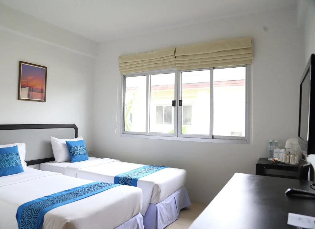 PP Charlie Beach Resort