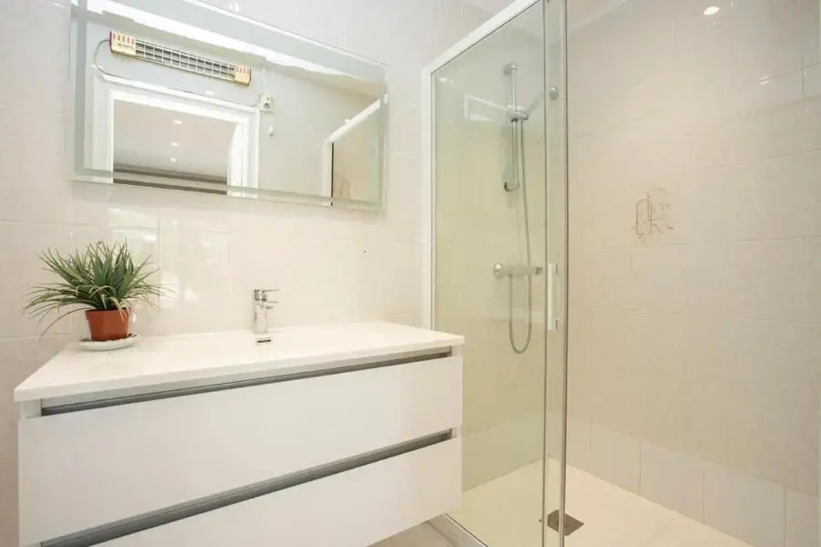 2005 Villa Freser al canal para 6 personas by homeselectspain