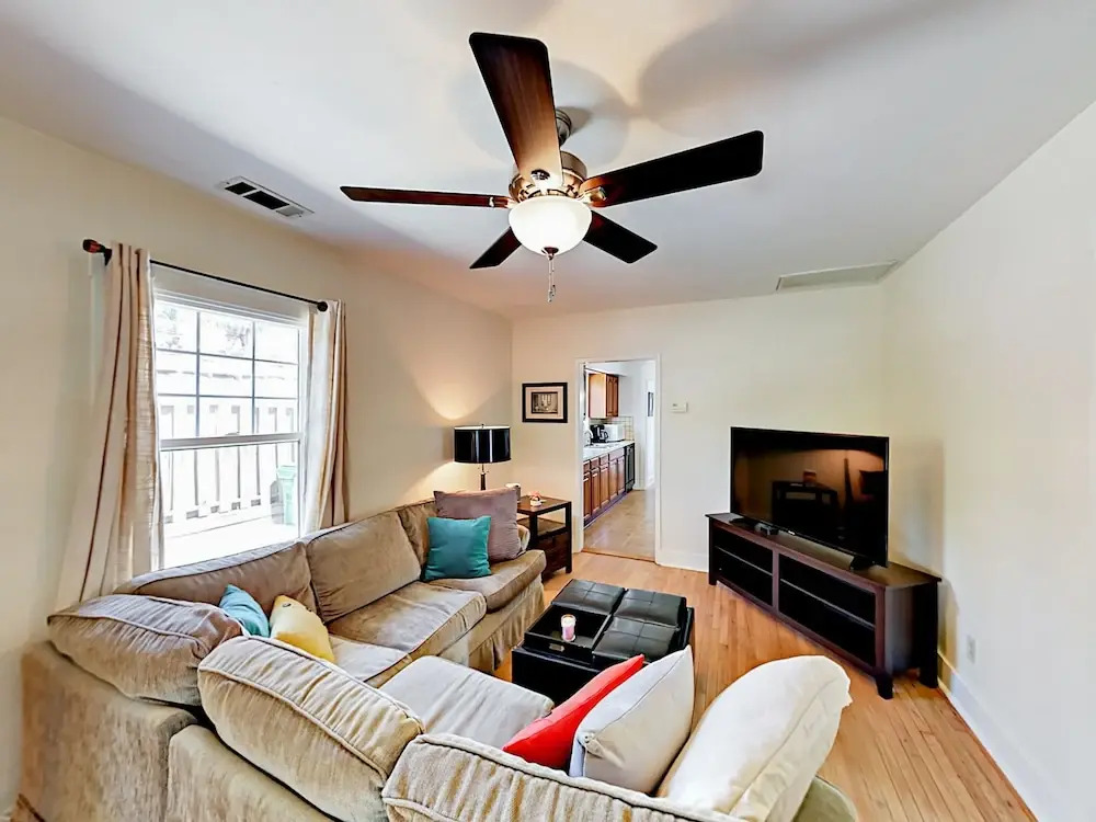 1318 Chino Street Home 2 Bedrooms 2 Bathrooms Home