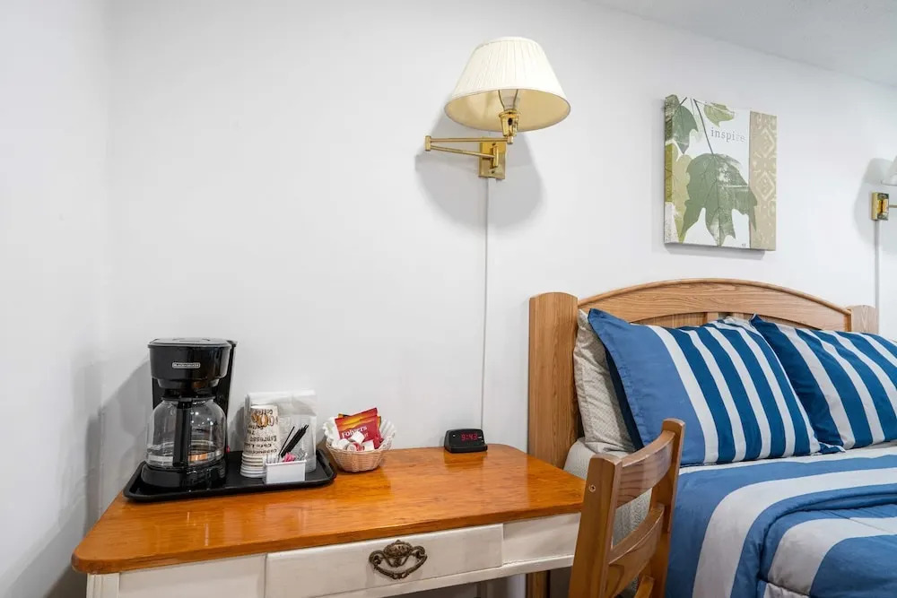 South Arm Retreats Standard Room 1