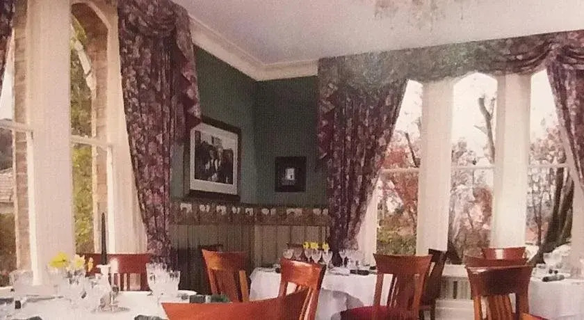 Lisburn House