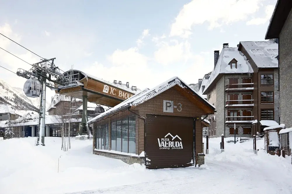 Apt Val de Ruda Luxe 11 by Feelfree