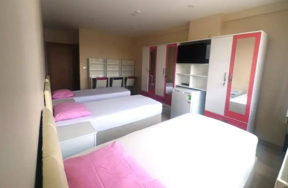 Only Females - Bakirkoy Ladies Hostel