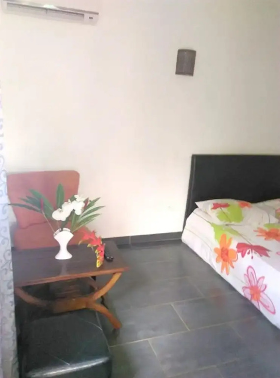 House With one Bedroom in Ravine des Cabris, With Wonderful Mountain View, Shared Pool, Furnished Garden - 7 km From the Beach