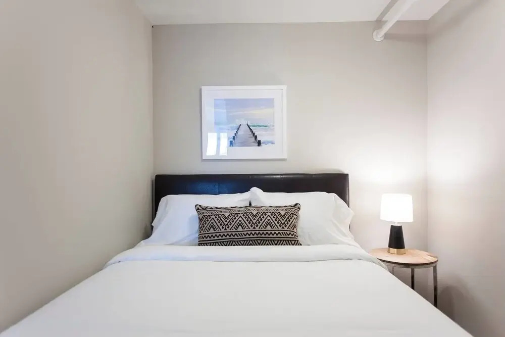 Walk Downtown! 1 Bed/1 Bath Near 4th St Live!
